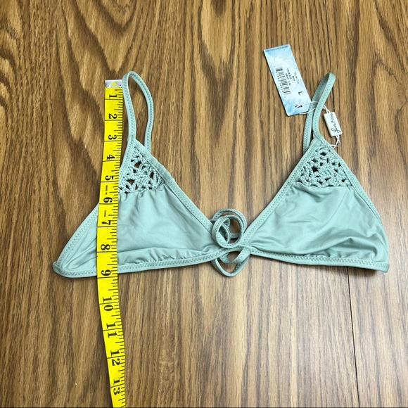NWT Frankies Bikinis Tanner Top in Sage - Picture 11 of 12